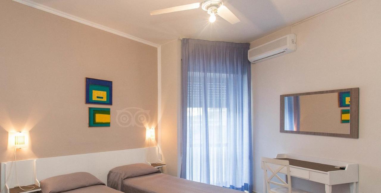 Hotel Anna Terracina Exterior foto