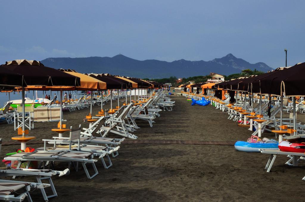 Hotel Anna Terracina Exterior foto