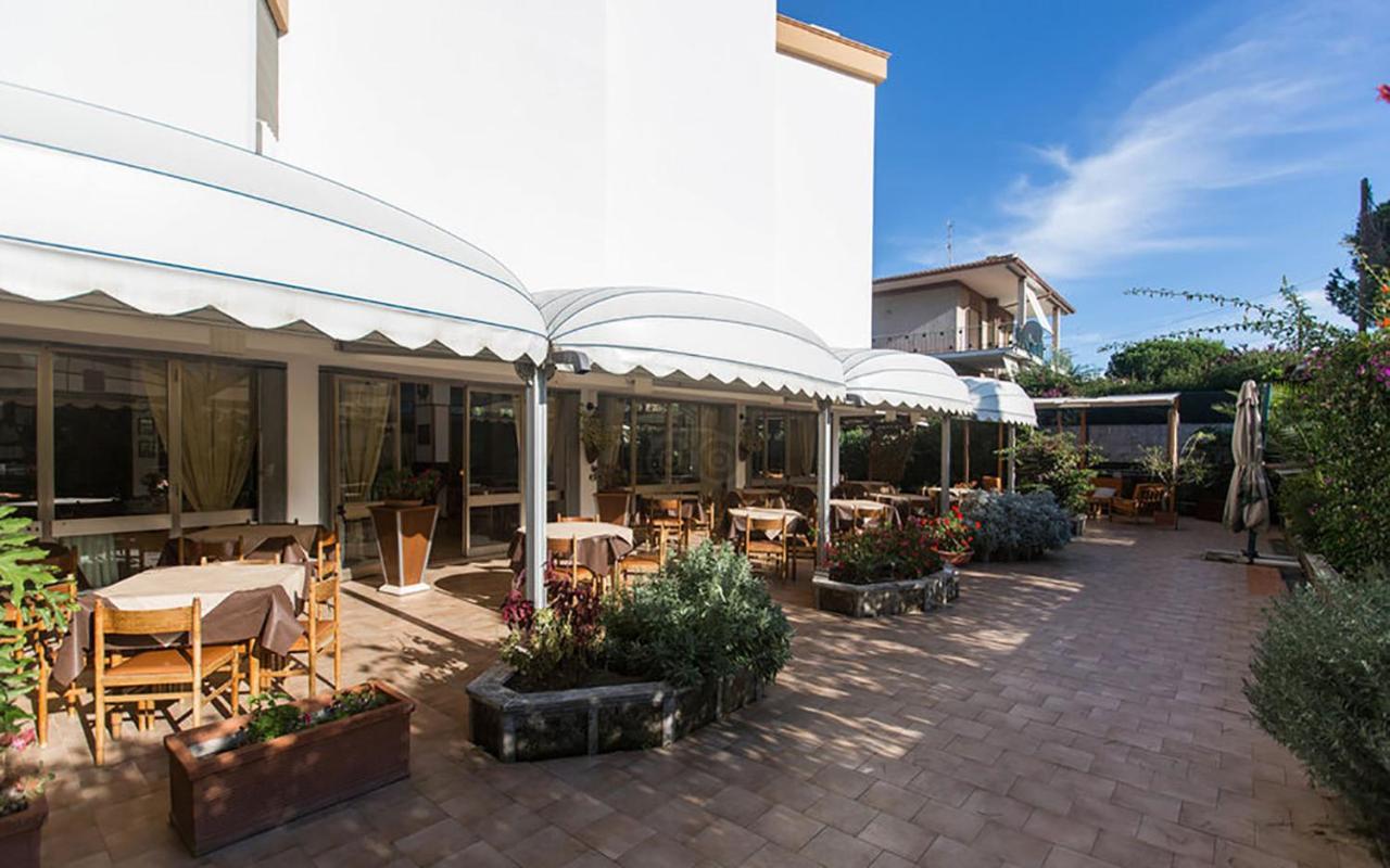 Hotel Anna Terracina Exterior foto